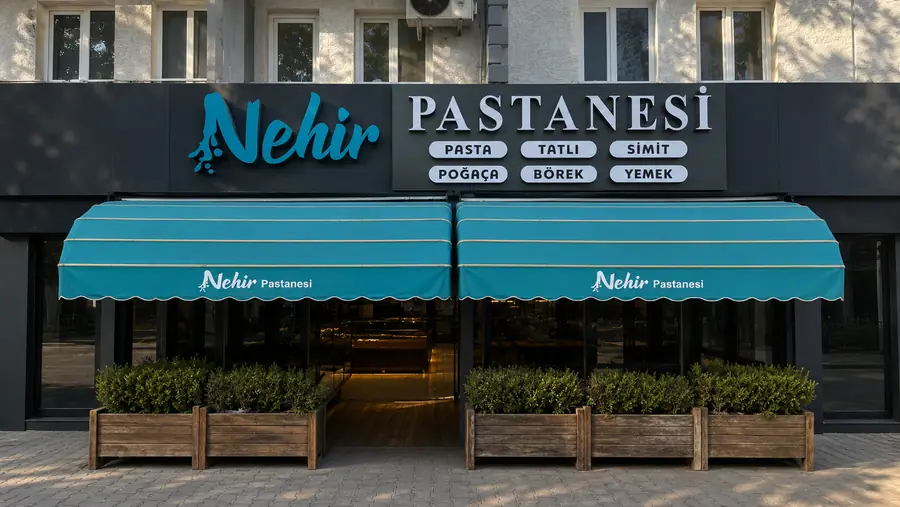 Bursa Osmangazi Bağlarbaşı Nehir Pastanesi: kompozit cephede kutu harf ve turkuaz tente